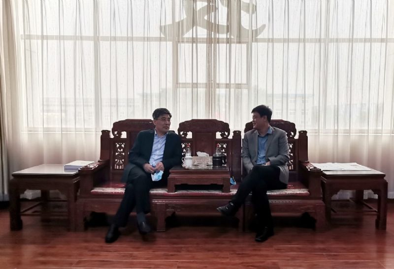 濰坊市財(cái)政局黨組書記、局長王金祥一行到龍港硅業(yè)公司調(diào)研